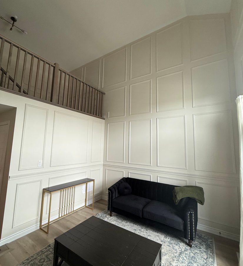 Room with dark accent wall